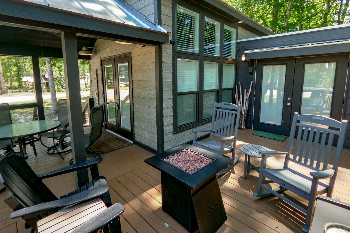 110 Acorn Cove