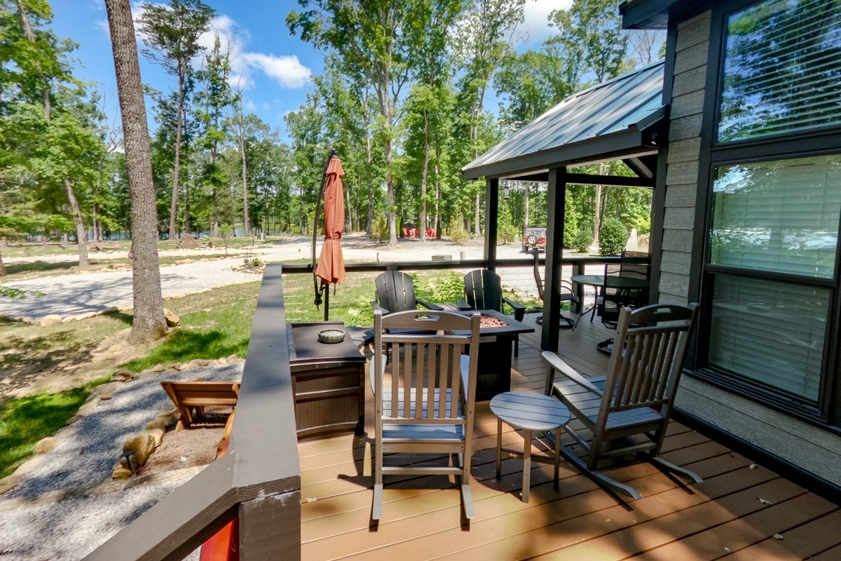 110 Acorn Cove