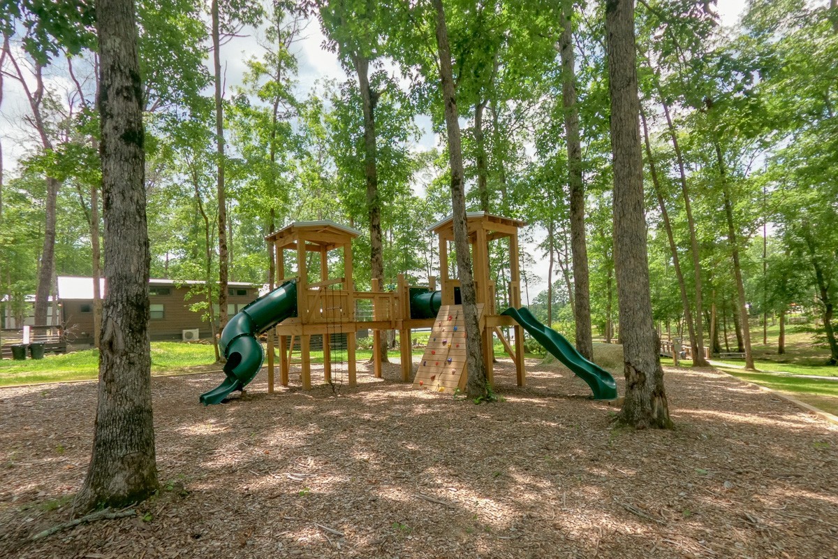 110 Acorn Cove