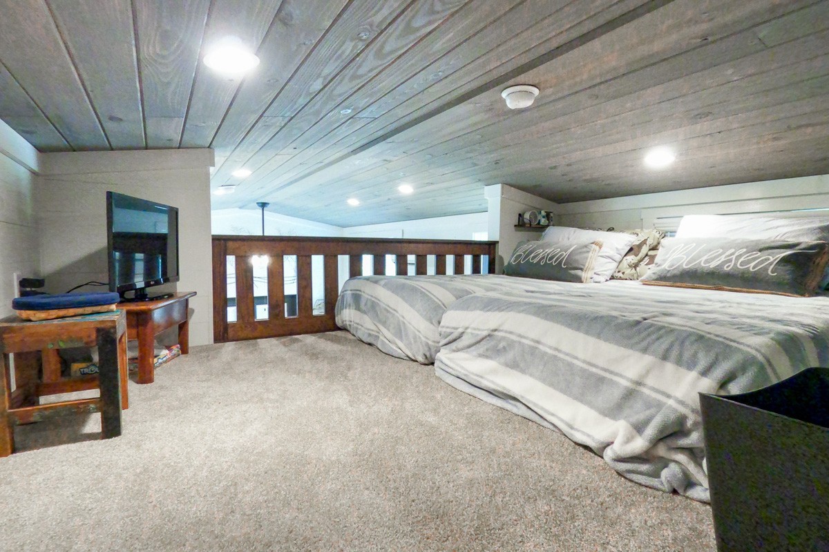 110 Acorn Cove
