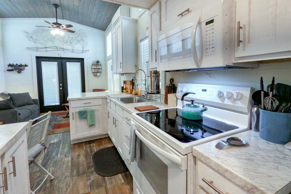 110 Acorn Cove