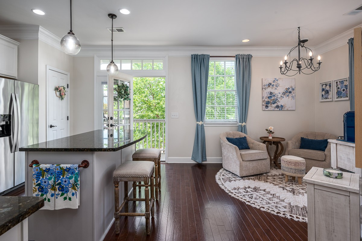 5003 Captain Freeman Pkwy