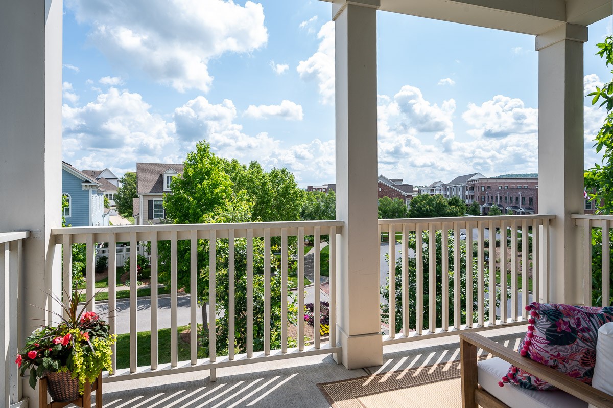 5003 Captain Freeman Pkwy