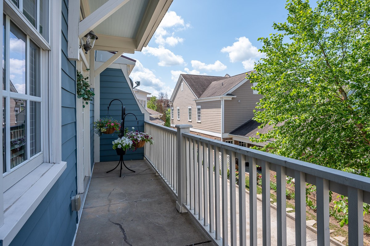 5003 Captain Freeman Pkwy