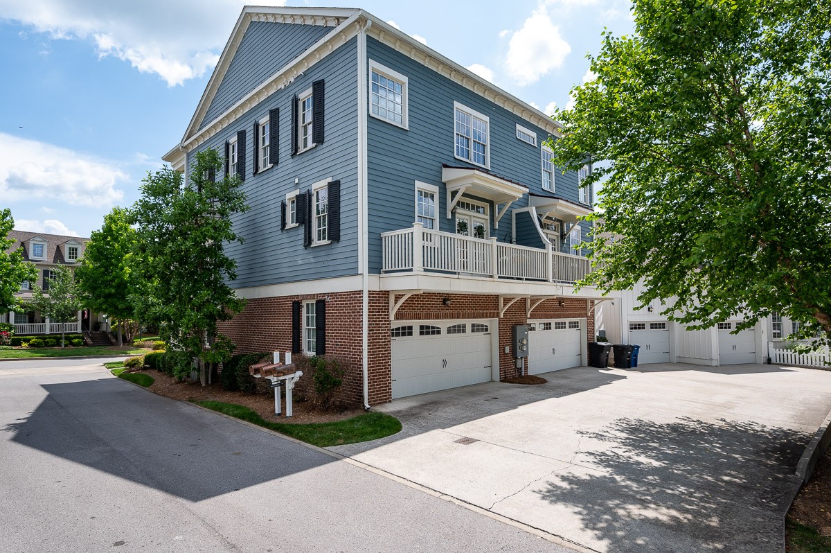 5003 Captain Freeman Pkwy
