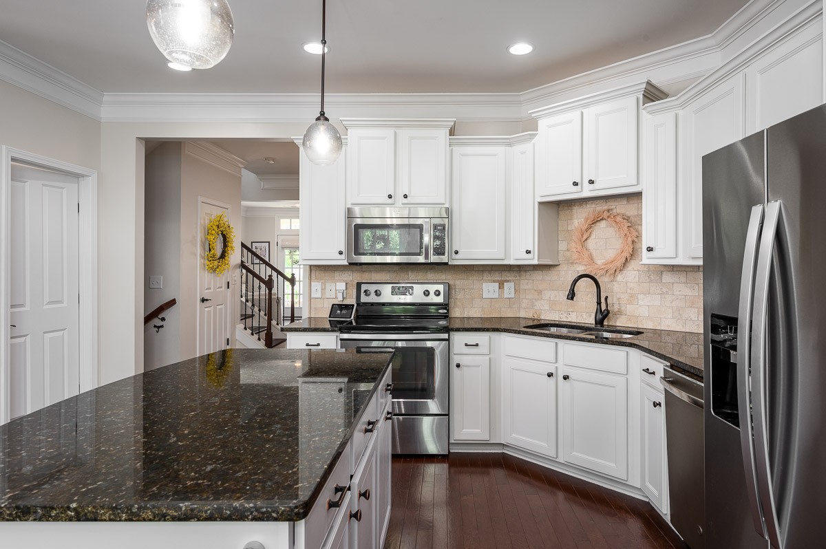 5003 Captain Freeman Pkwy