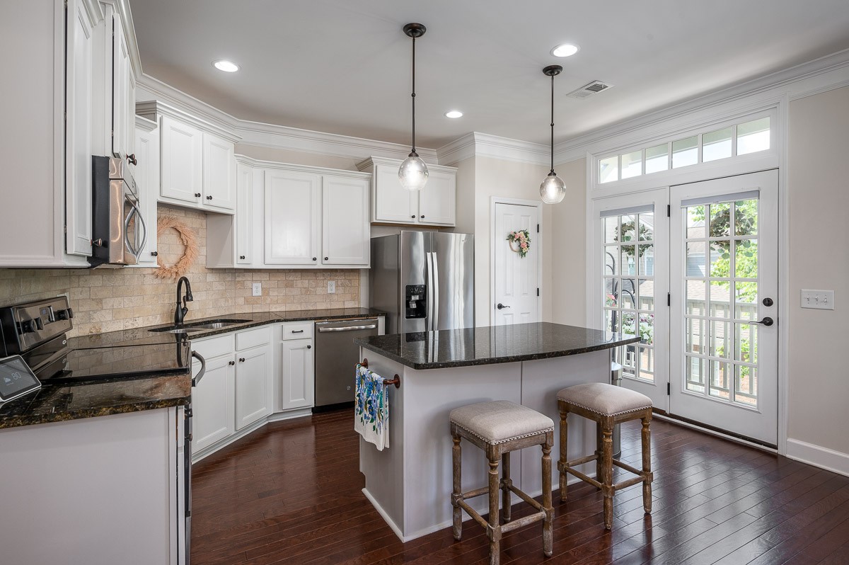 5003 Captain Freeman Pkwy