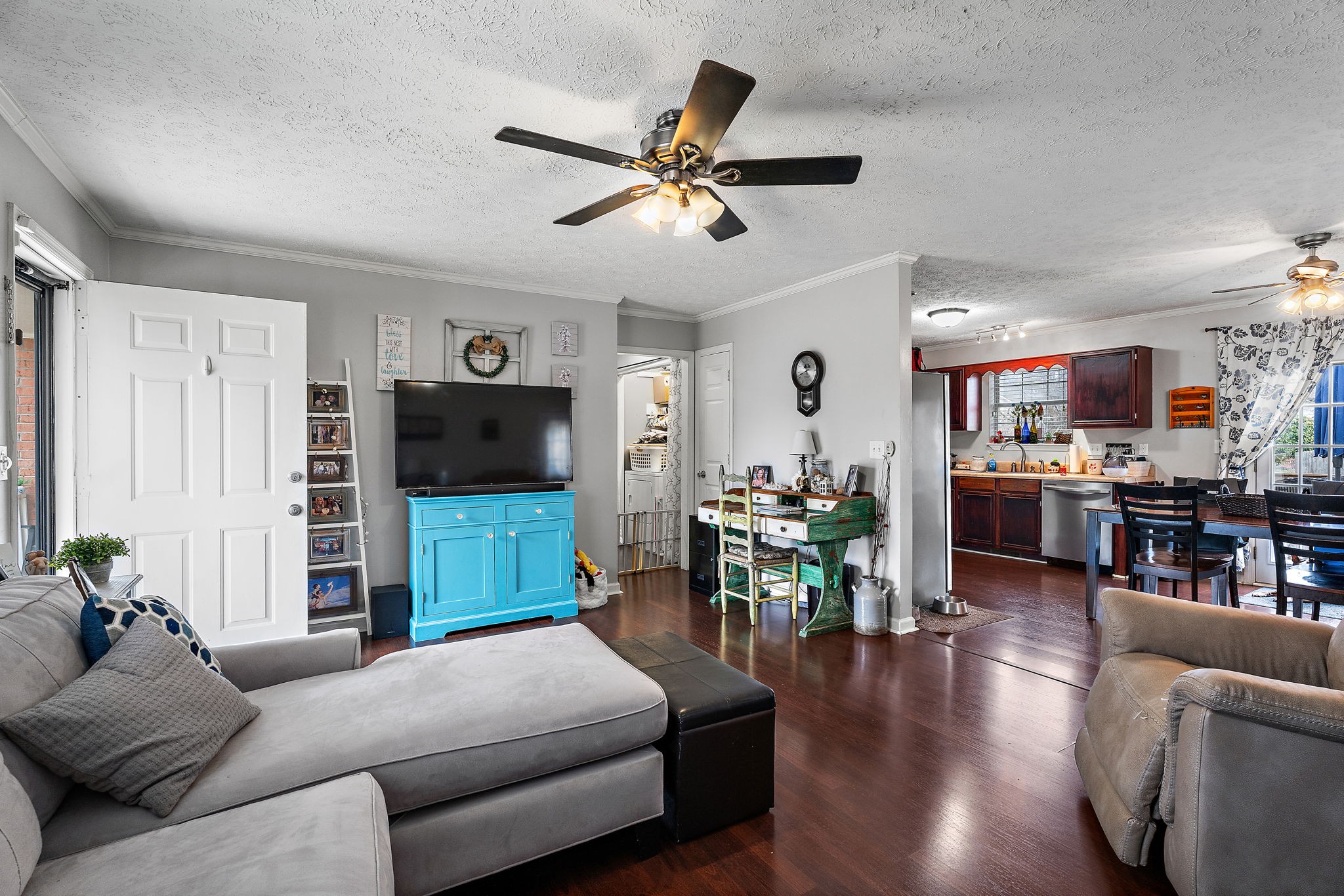 405 Indian Hills Ct
