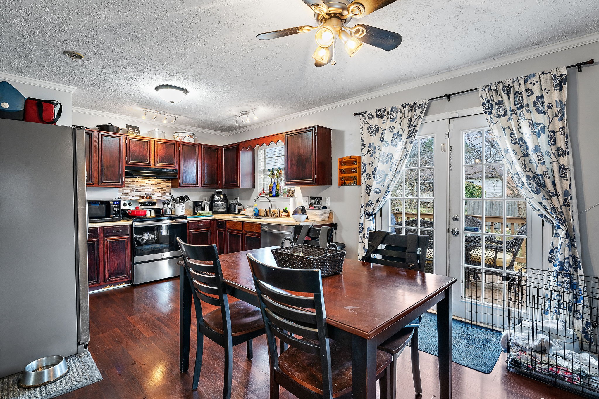 405 Indian Hills Ct