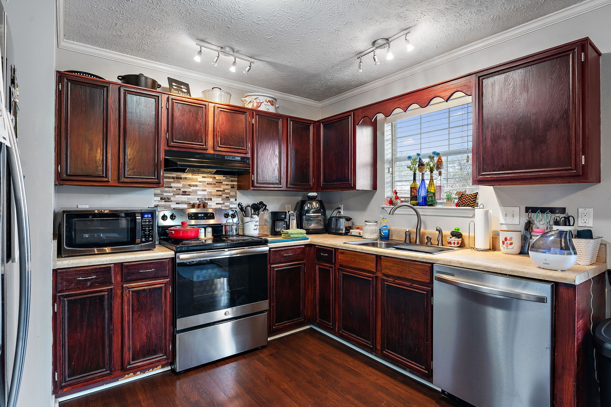 405 Indian Hills Ct