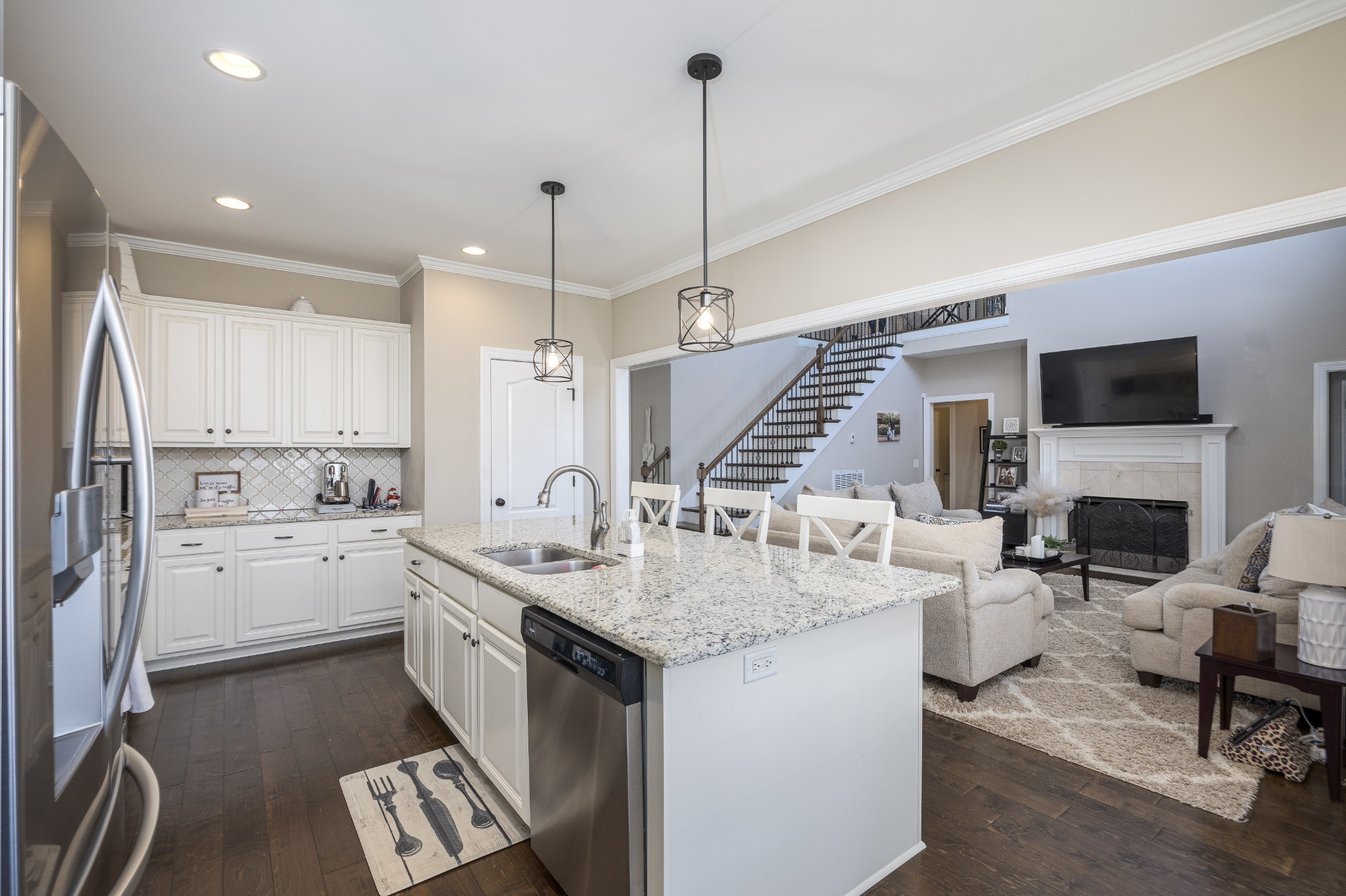 1004 Atherton Ct