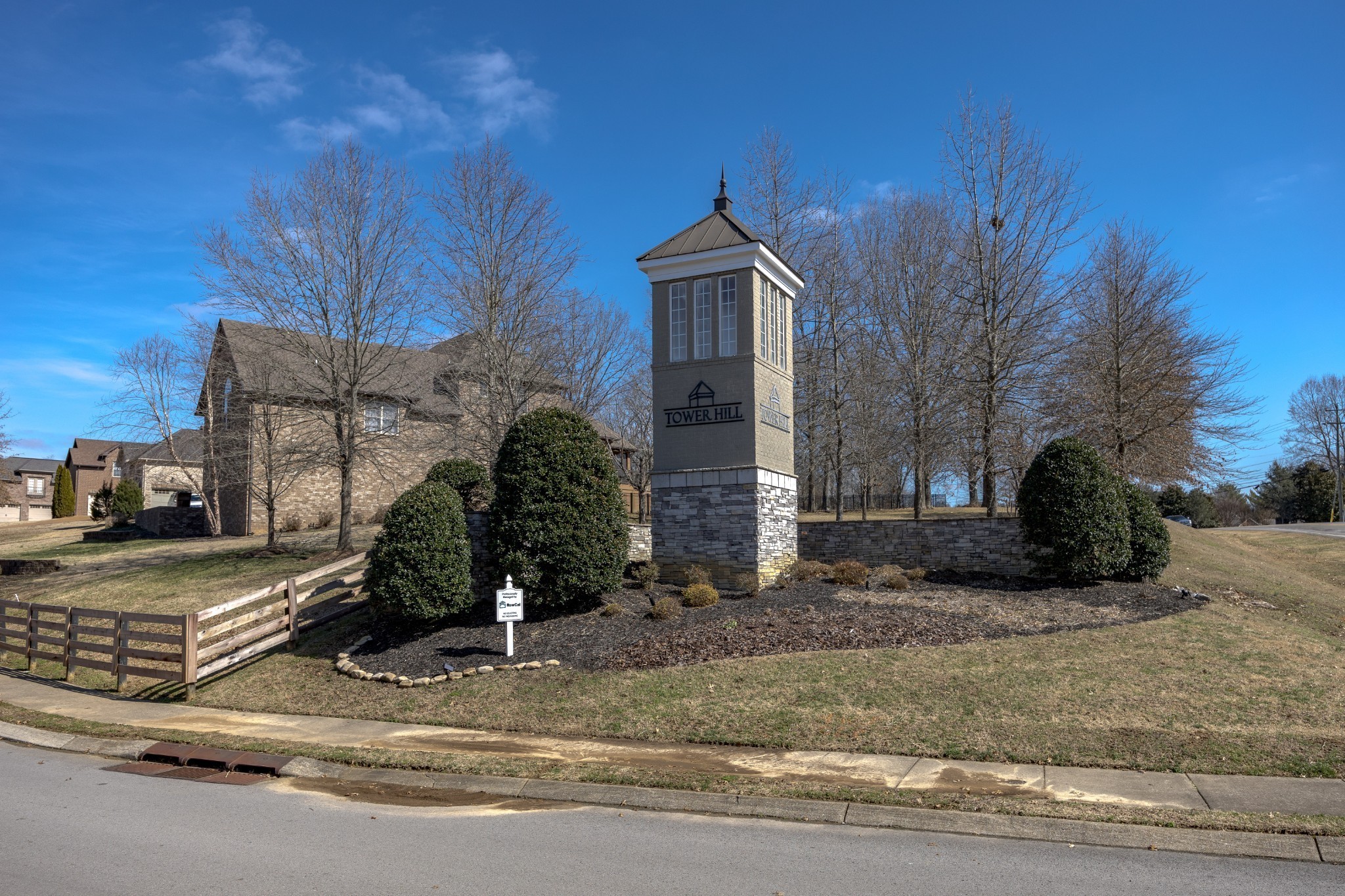 1004 Atherton Ct
