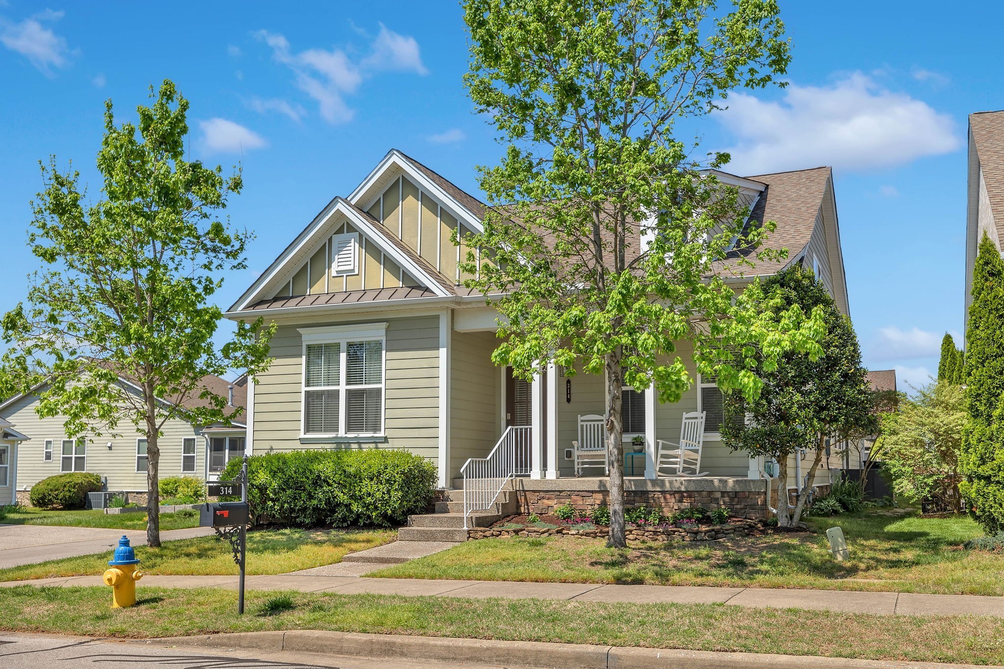 314 Caysens Square Ln
