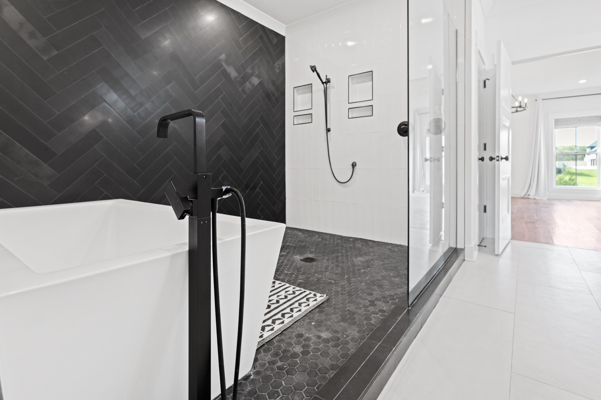 6913 Pembrooke Farms Dr