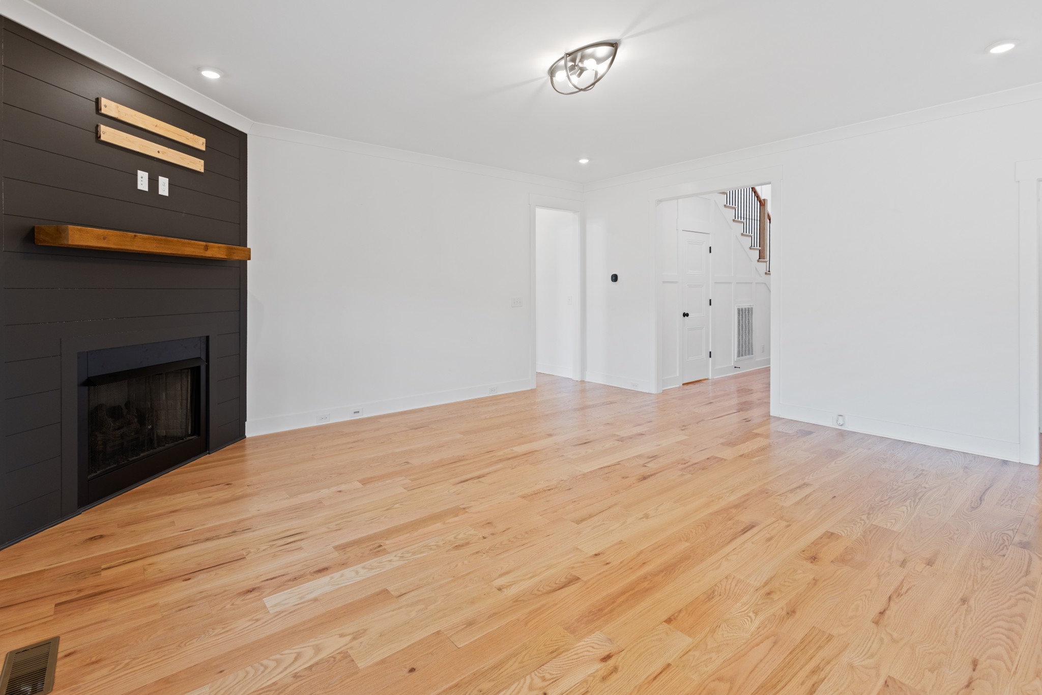 6913 Pembrooke Farms Dr