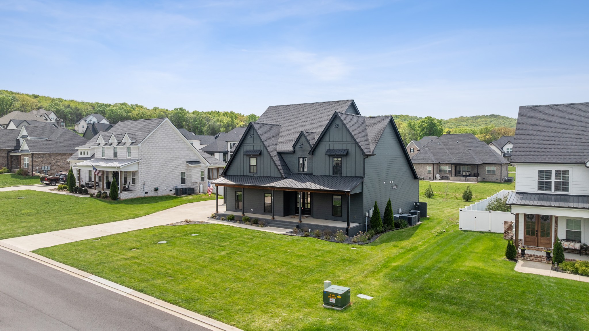 6913 Pembrooke Farms Dr