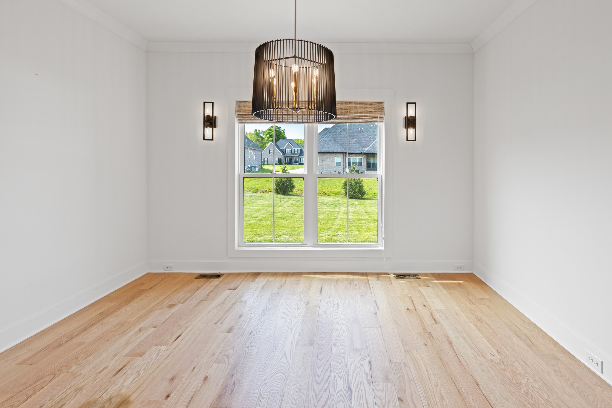 6913 Pembrooke Farms Dr