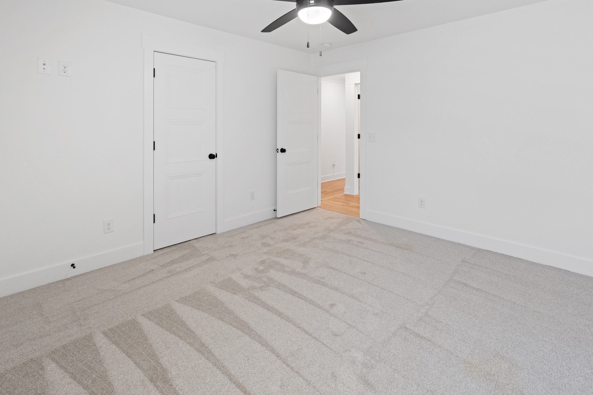 6913 Pembrooke Farms Dr