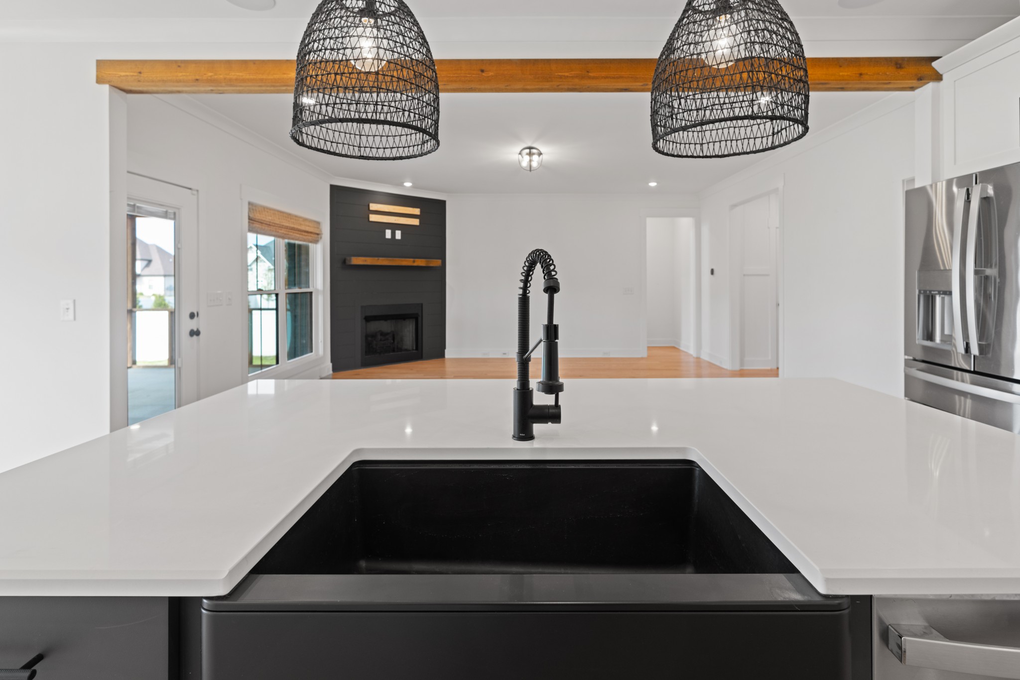 6913 Pembrooke Farms Dr