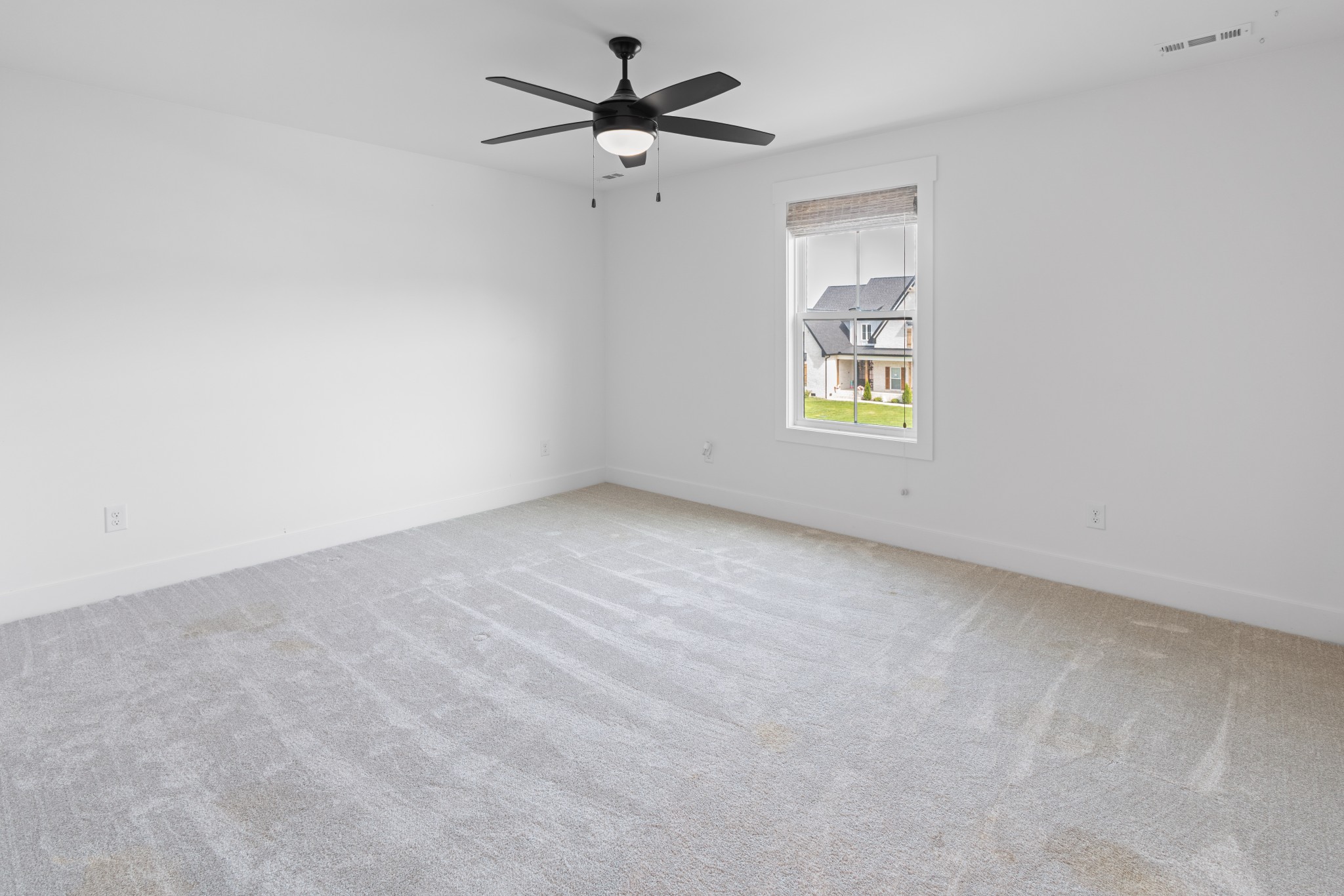 6913 Pembrooke Farms Dr