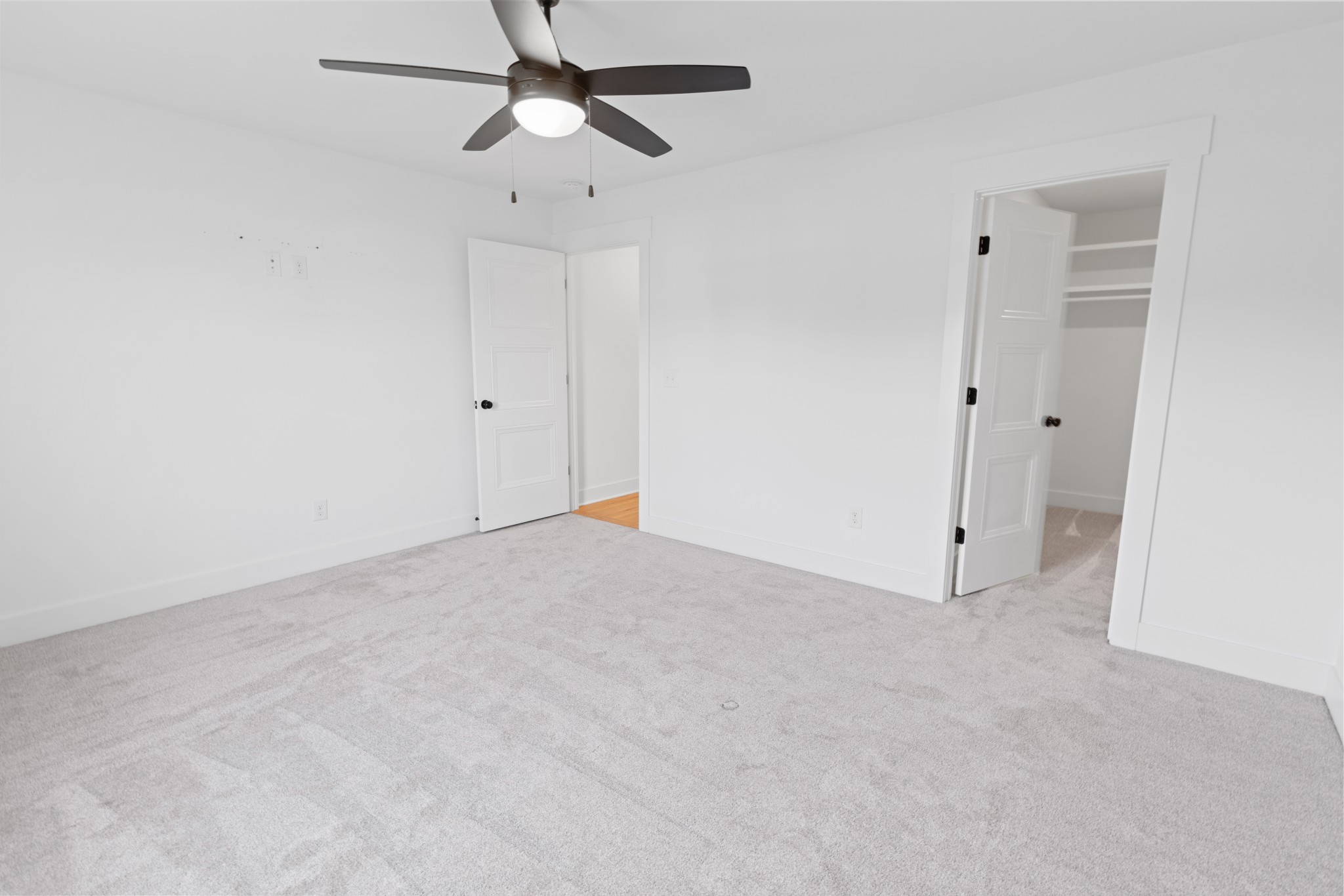 6913 Pembrooke Farms Dr