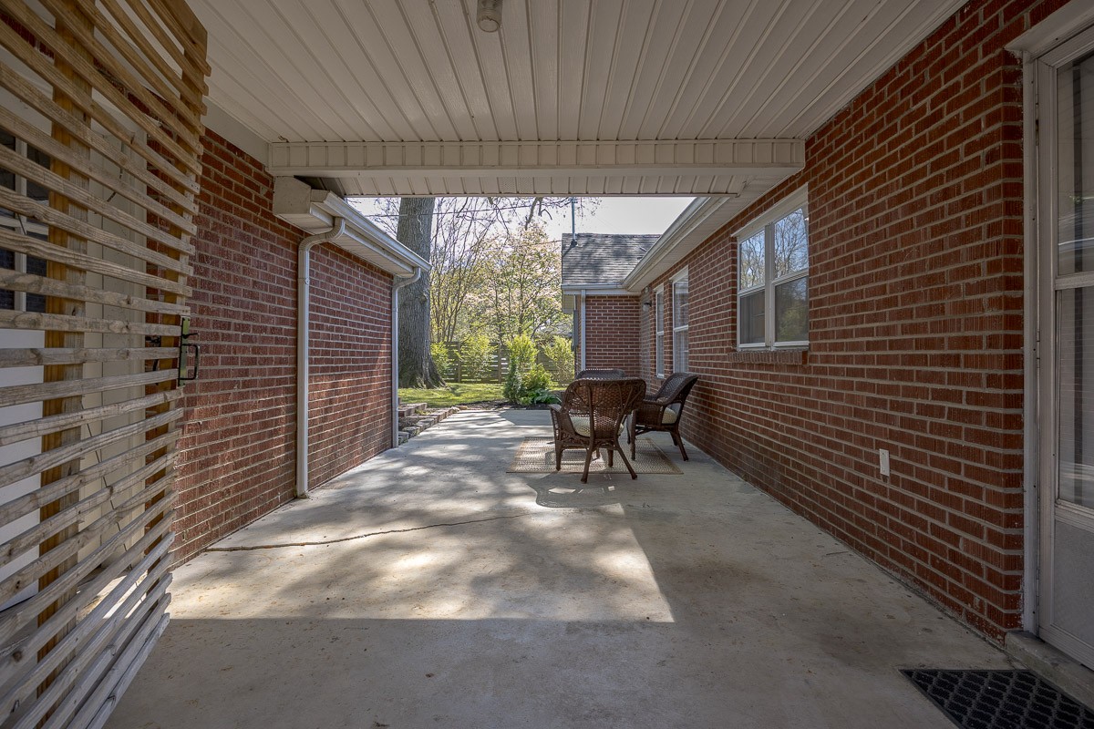 1211 Trotwood Ave