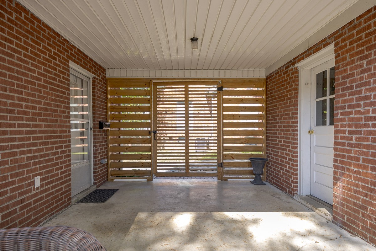 1211 Trotwood Ave