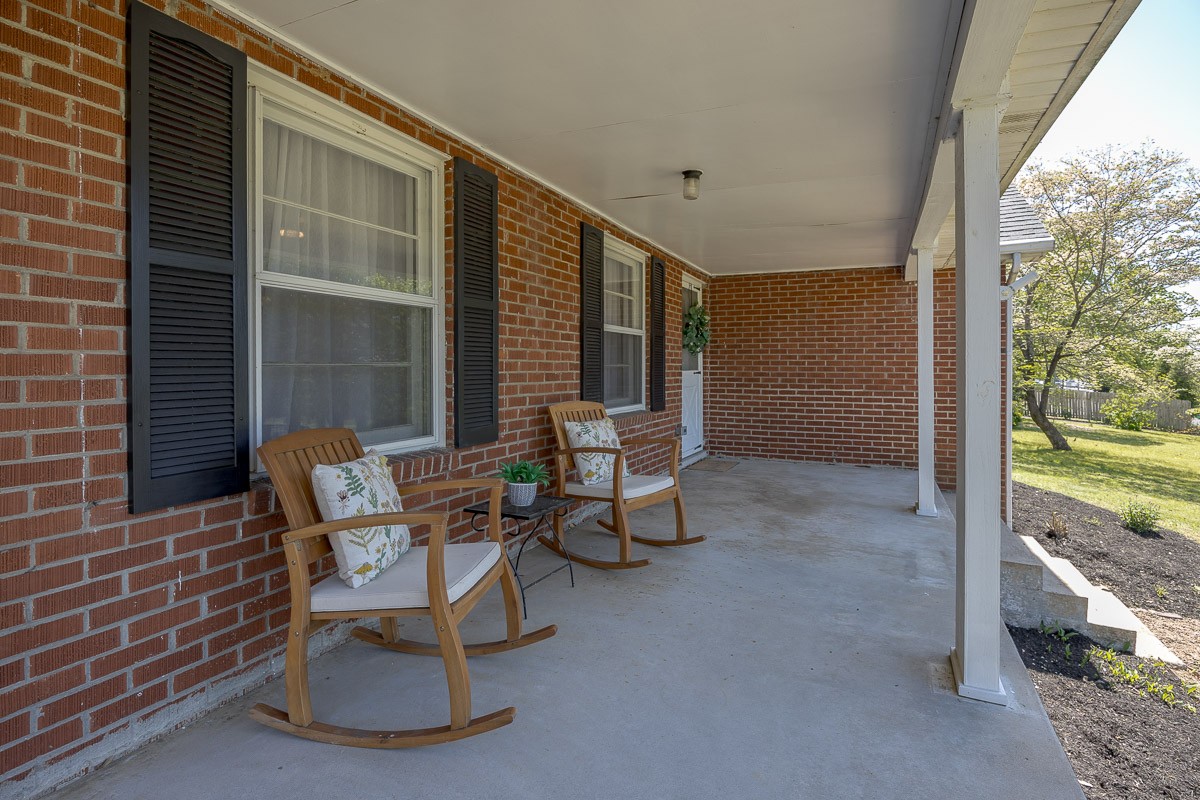 1211 Trotwood Ave