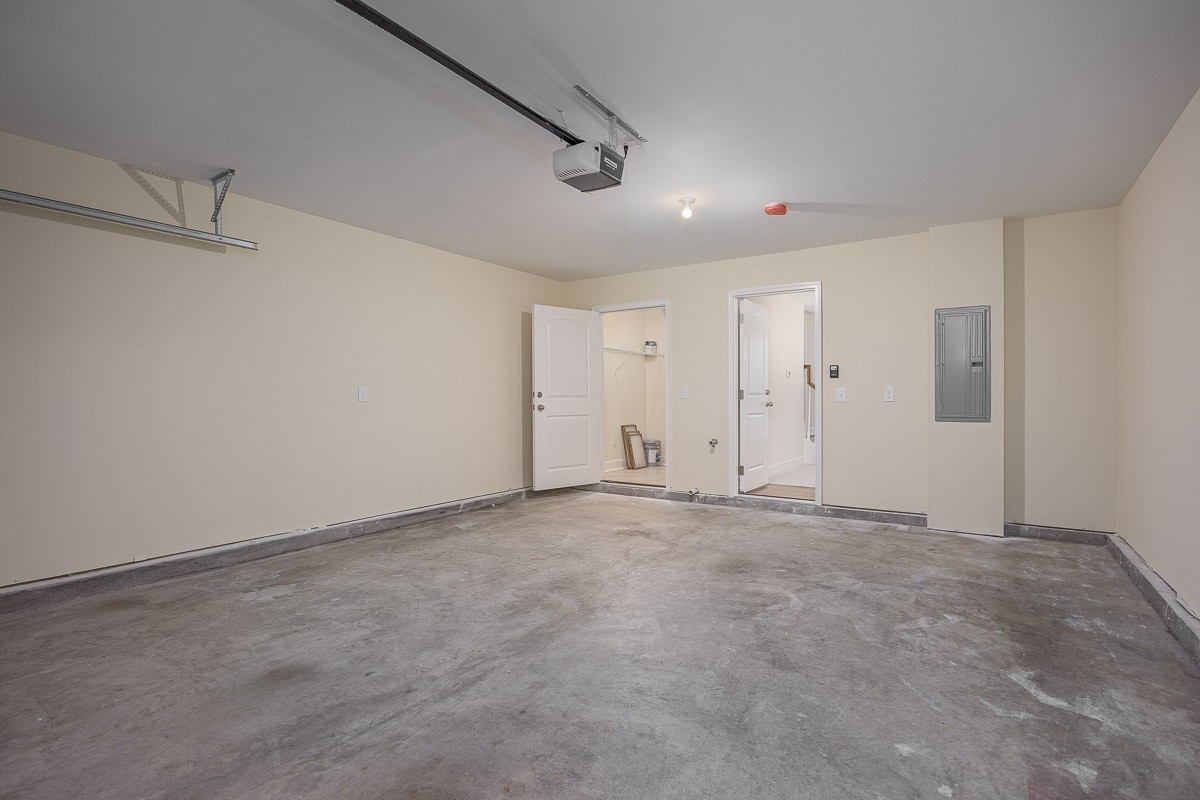 8222 Lenox Creekside Dr
