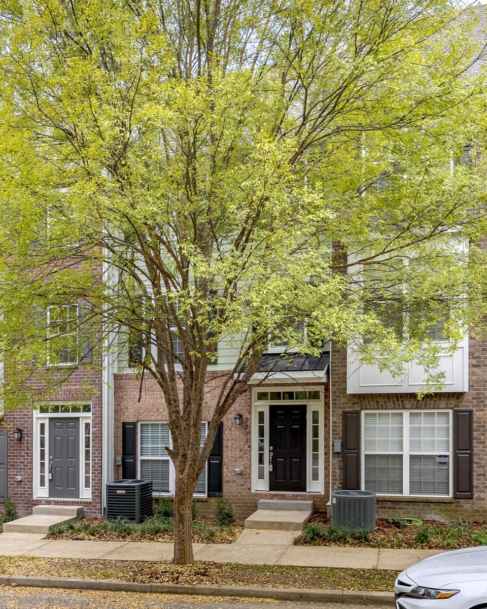 8222 Lenox Creekside Dr