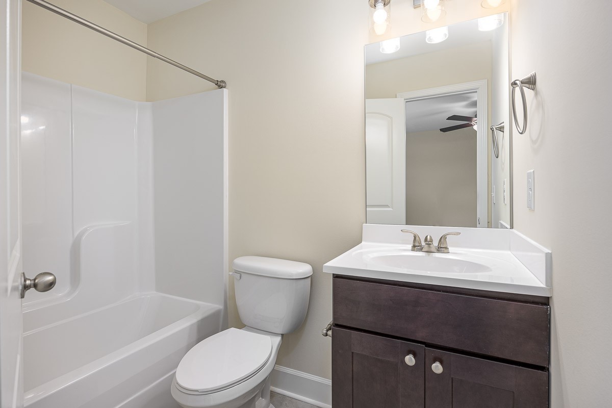 8222 Lenox Creekside Dr