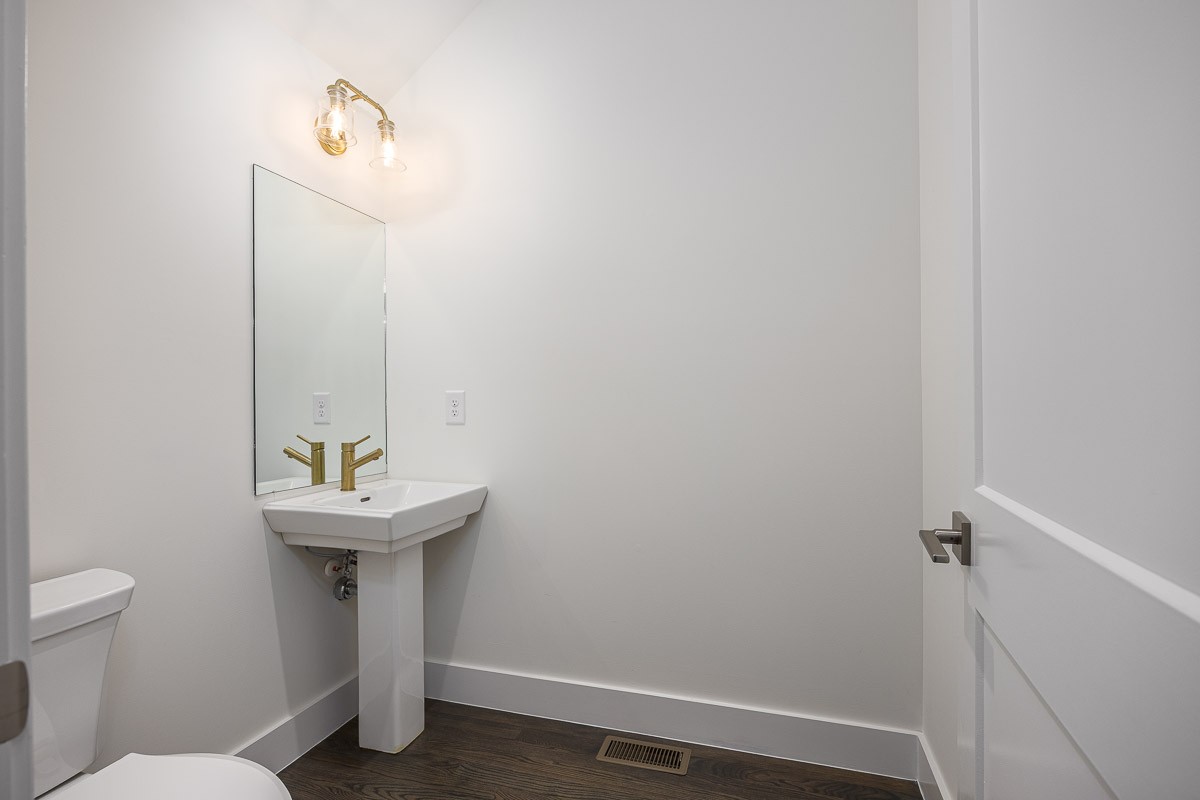 206 Ben Allen Rd Unit: 5