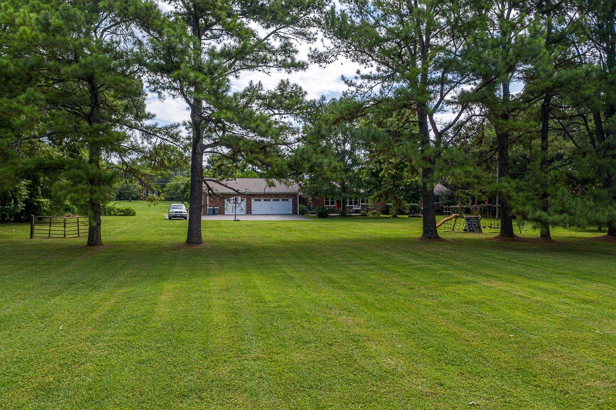 915 Wilson Pike