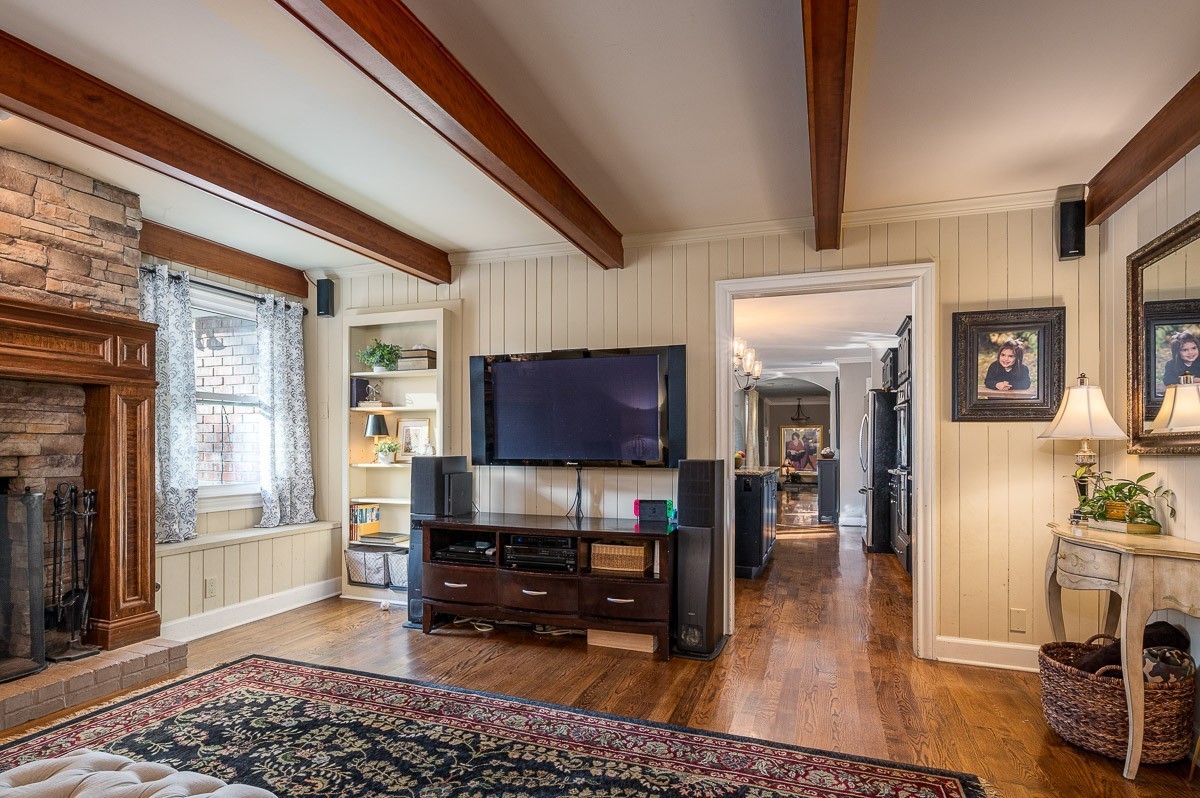 915 Wilson Pike