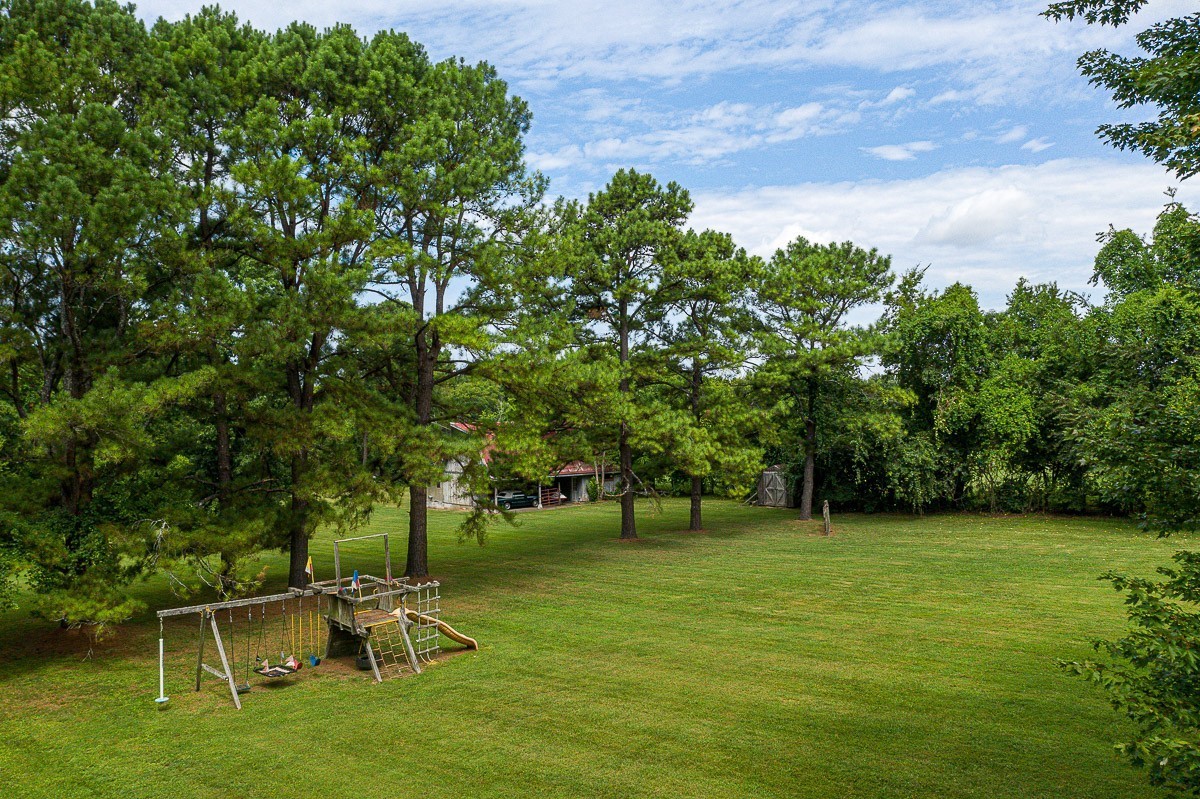 915 Wilson Pike