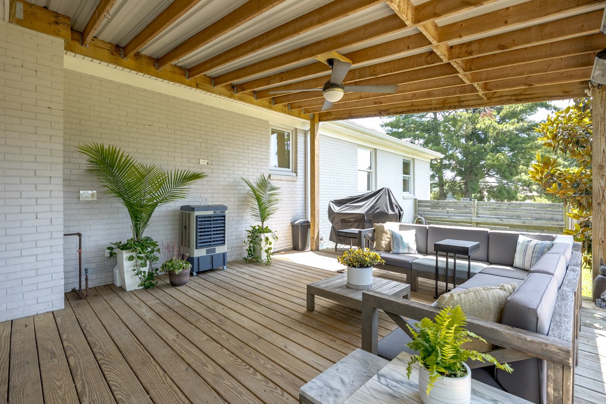 109 Poplar St