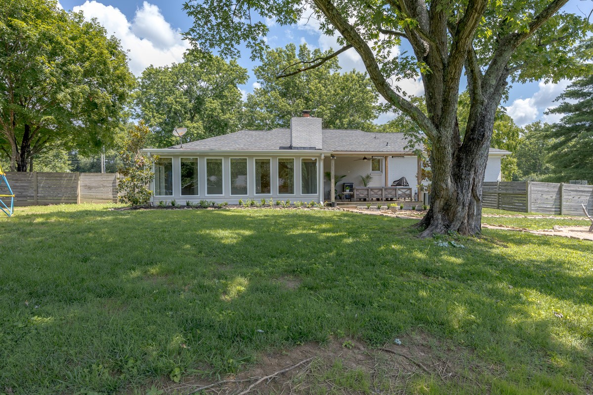 109 Poplar St