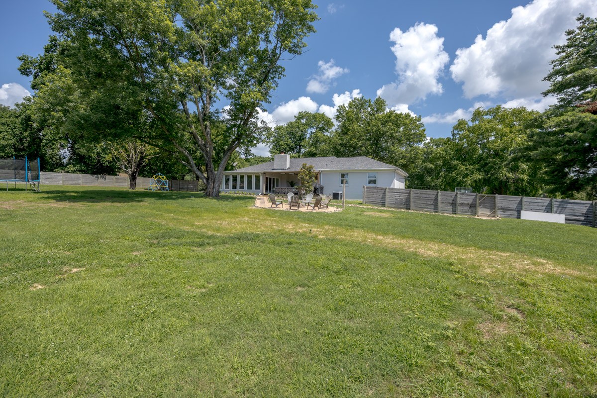 109 Poplar St