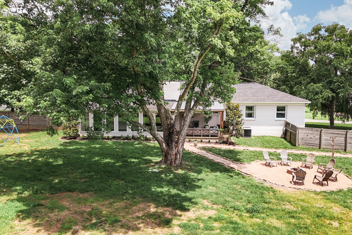 109 Poplar St