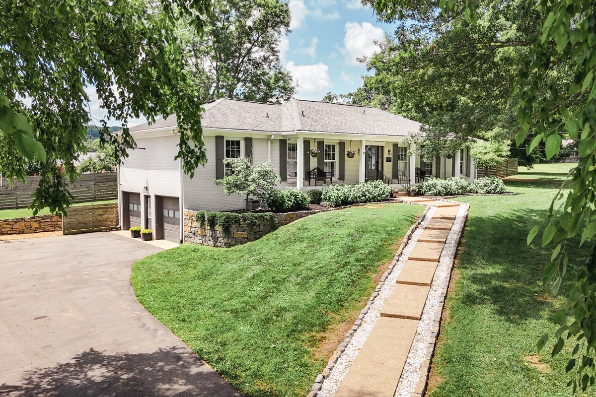 109 Poplar St