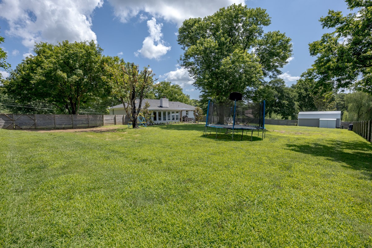 109 Poplar St