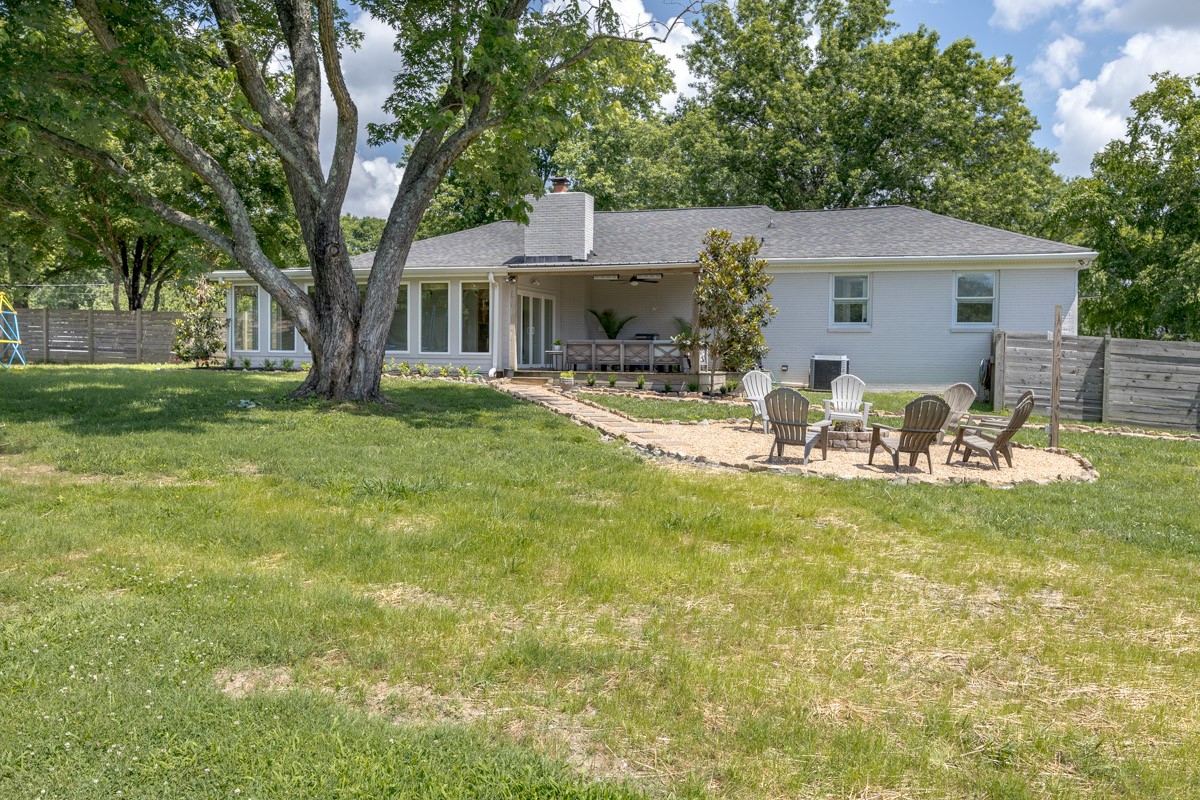 109 Poplar St