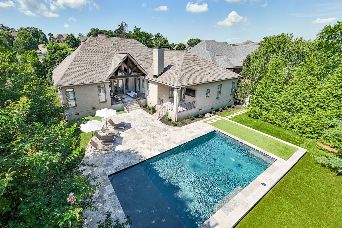9710 Onyx Ln