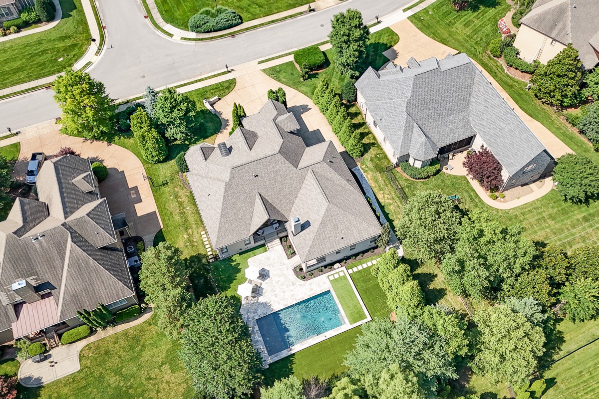 9710 Onyx Ln