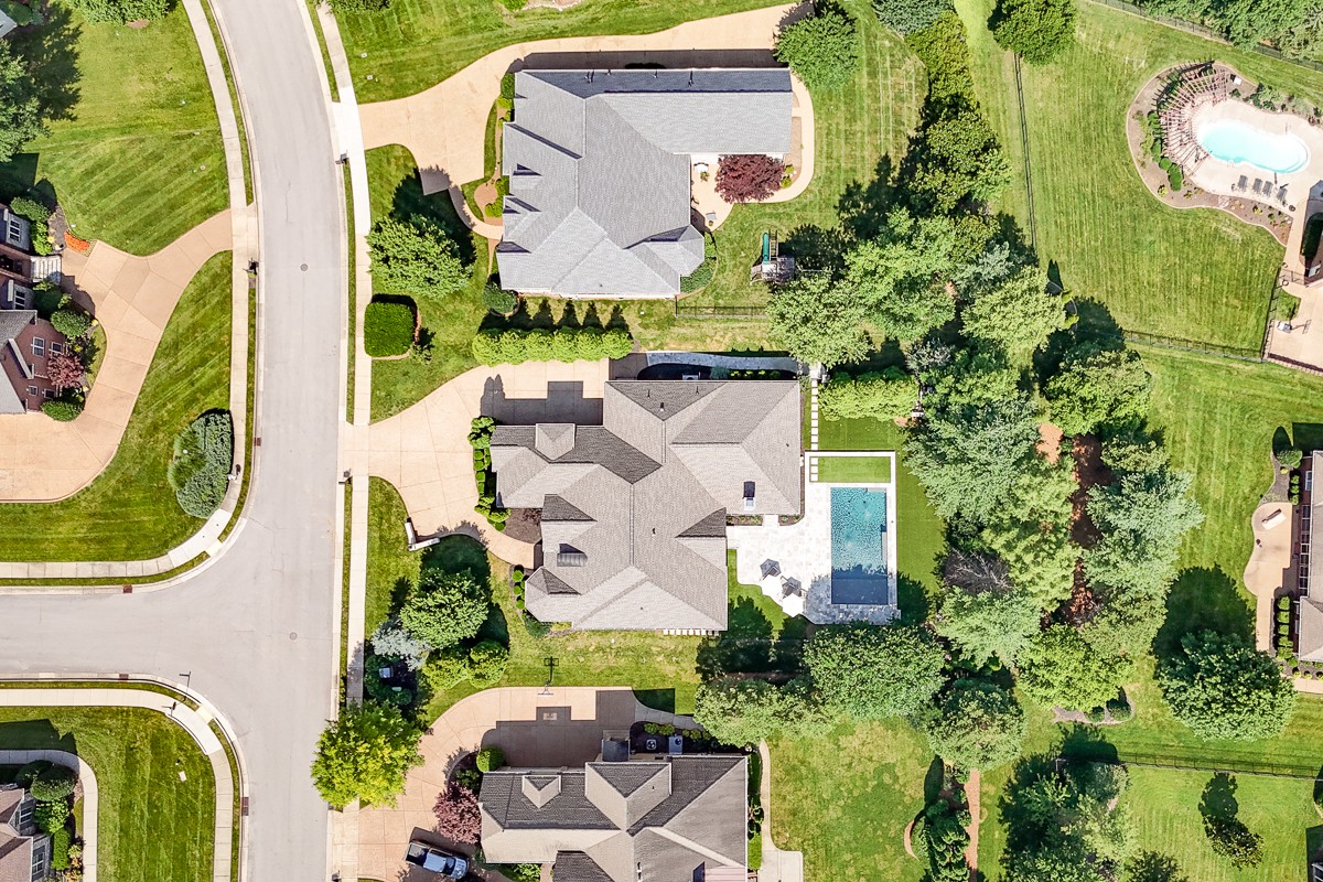 9710 Onyx Ln