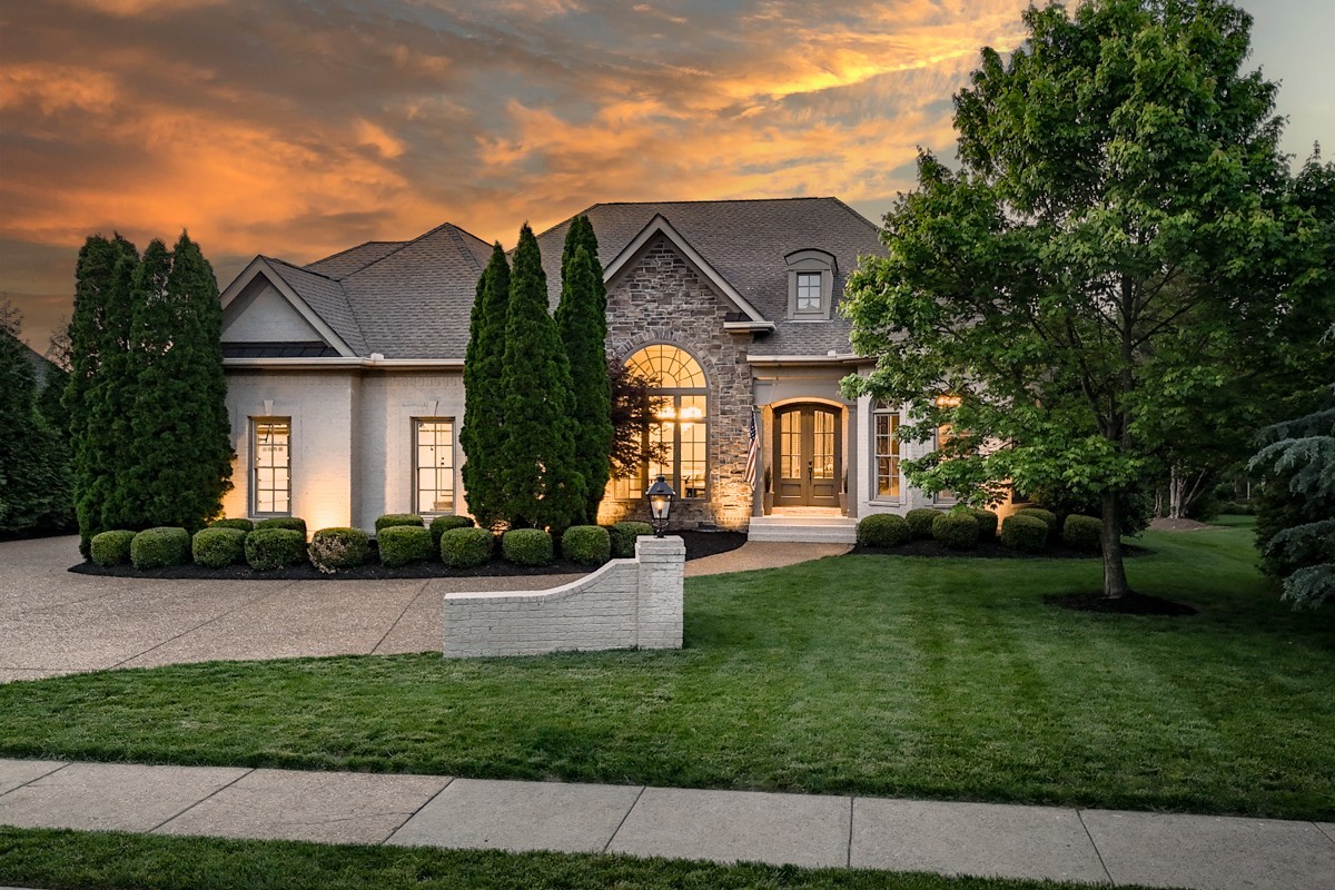 9710 Onyx Ln