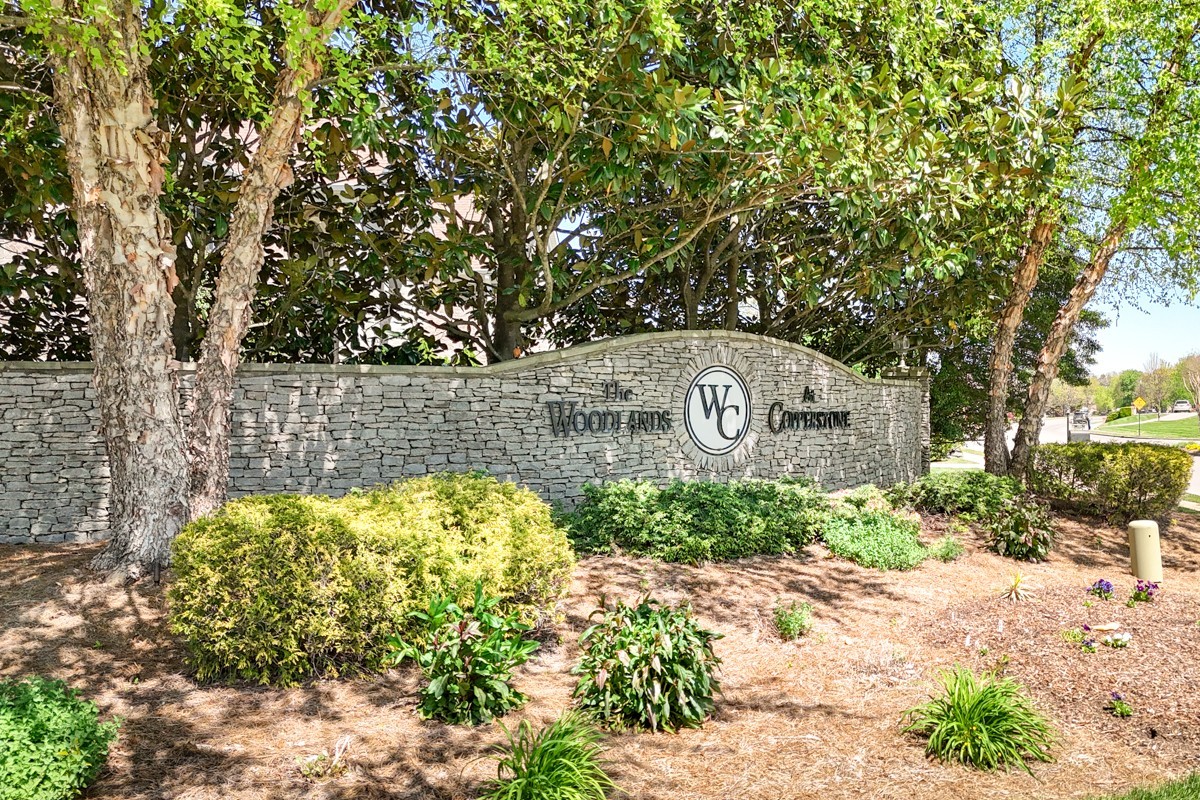 9710 Onyx Ln