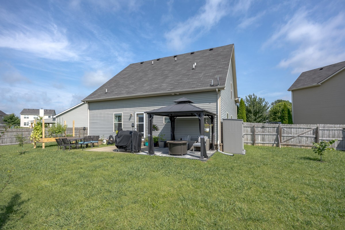 8008 Lakota Ct