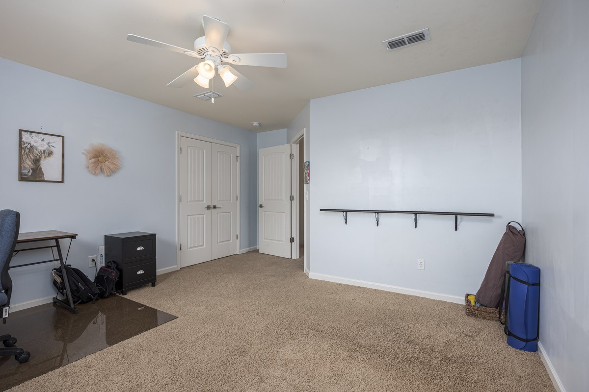 8008 Lakota Ct