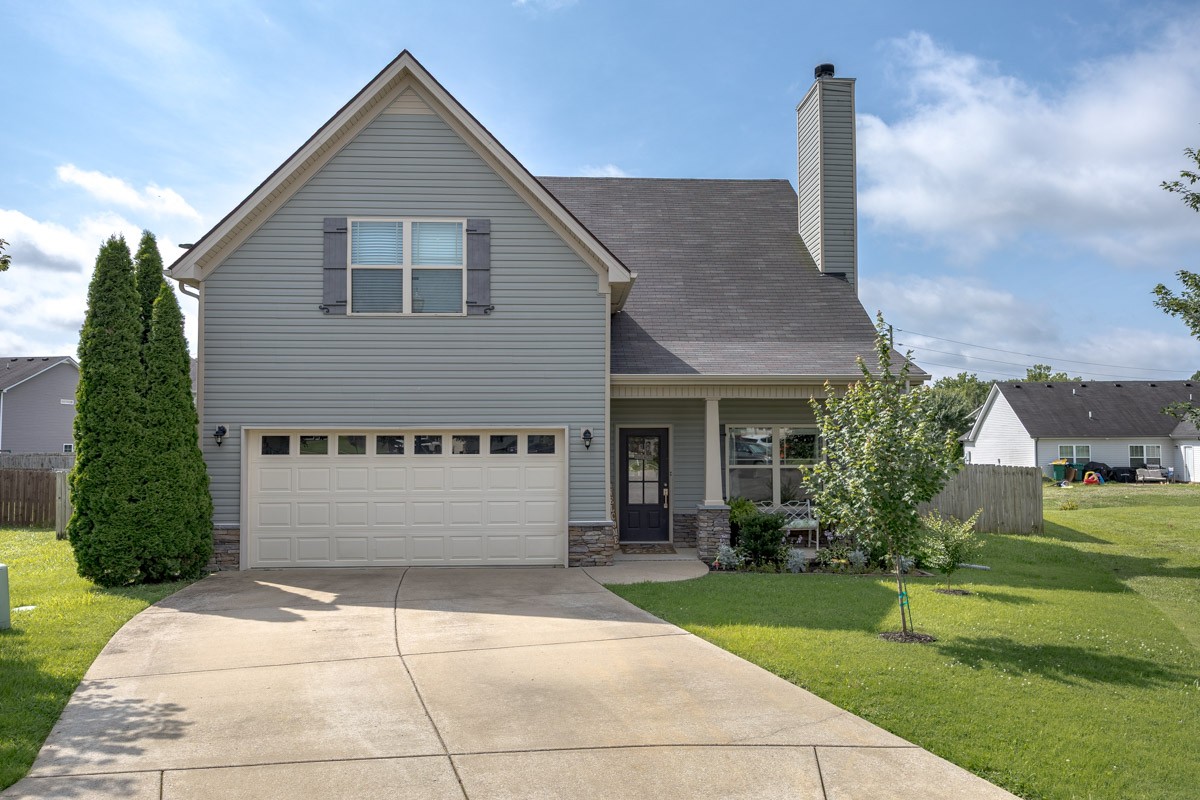 8008 Lakota Ct